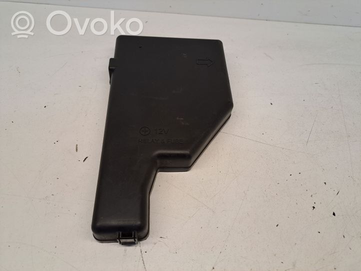 Toyota Prius (XW20) Coperchio scatola dei fusibili 8644YA1