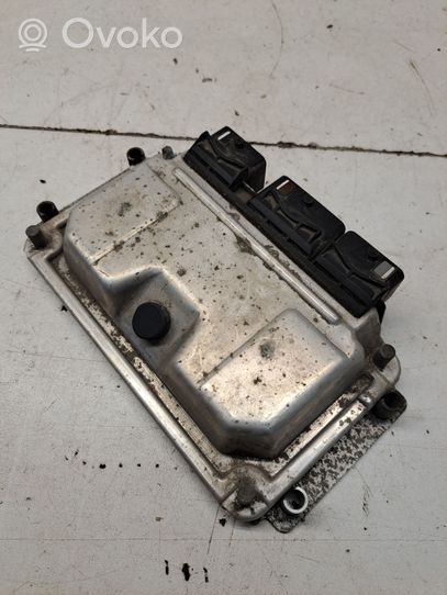 Citroen Berlingo Calculateur moteur ECU 9658476880