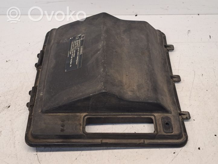 Mercedes-Benz Vito Viano W639 Coperchio scatola del filtro dell’aria A6395844038