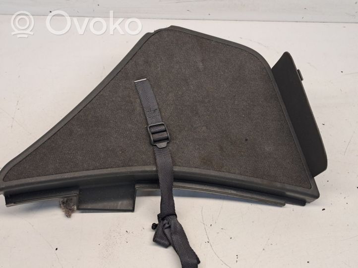 Toyota Prius (XW20) Keskikonsolin takasivuverhoilu 5841747010