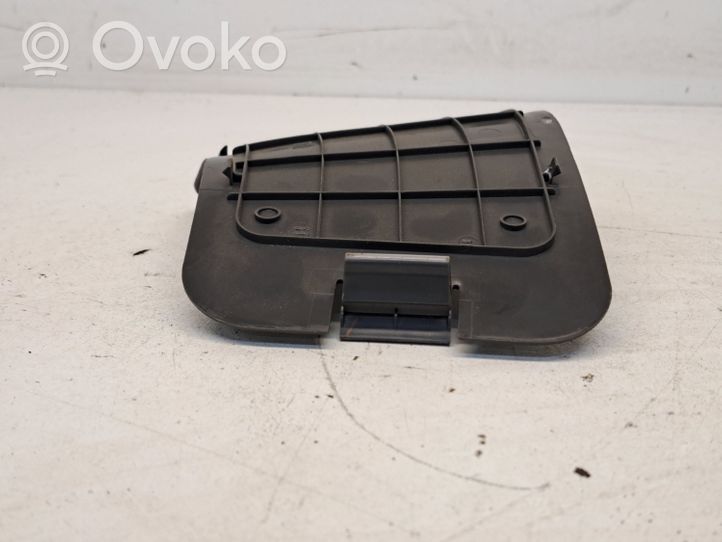 Toyota Prius (XW20) Cubierta del soporte de la lámpara de la luz trasera 6474647010