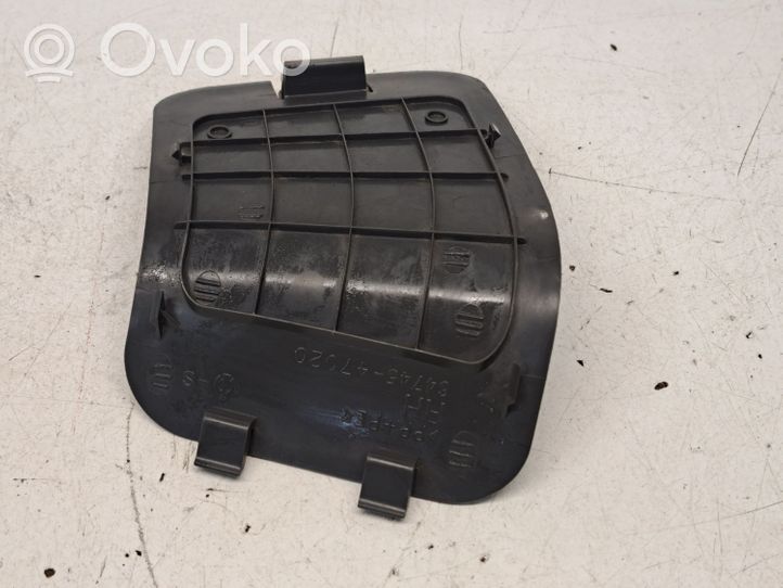 Toyota Prius (XW20) Cubierta del soporte de la lámpara de la luz trasera 6474547020