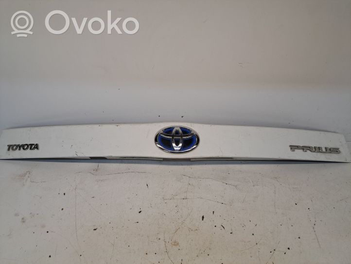 Toyota Prius (XW30) Takaluukun rekisterikilven valon palkki 7681147070