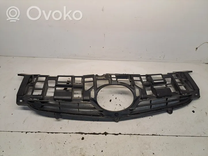 Toyota Prius (XW30) Etupuskurin ylempi jäähdytinsäleikkö 5311147020