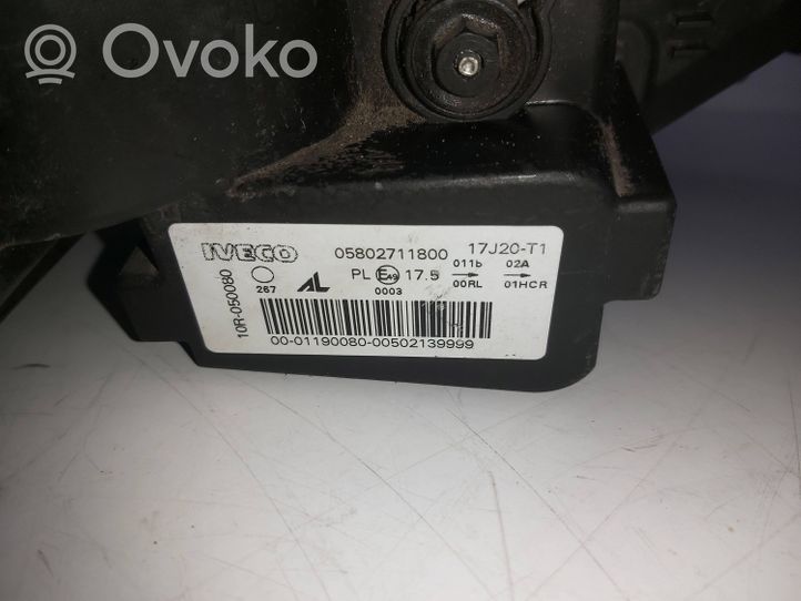 Iveco Daily 6th gen Phare frontale 05802711800