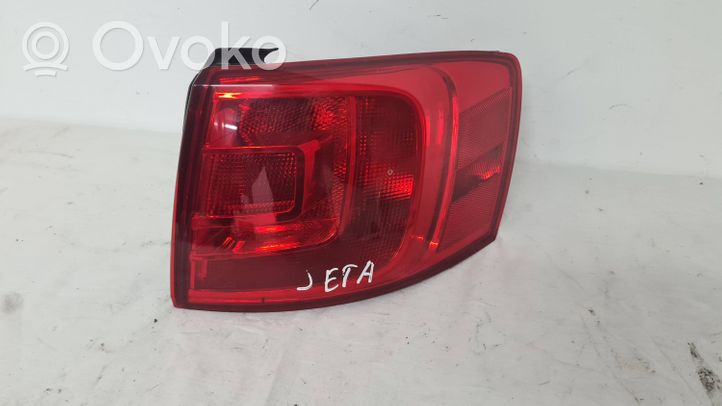 Volkswagen Jetta VI Takavalot 5C6945096