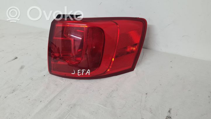 Volkswagen Jetta VI Takavalot 5C6945096