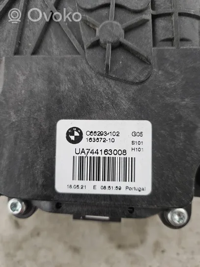 BMW X5 G05 Siłownik elektryczny podnoszenia klapy tylnej / bagażnika 7441630