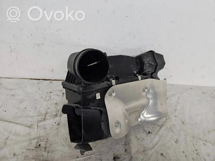 BMW 4 G22 G23 G24 G26 Boîtier de filtre à air 8635100