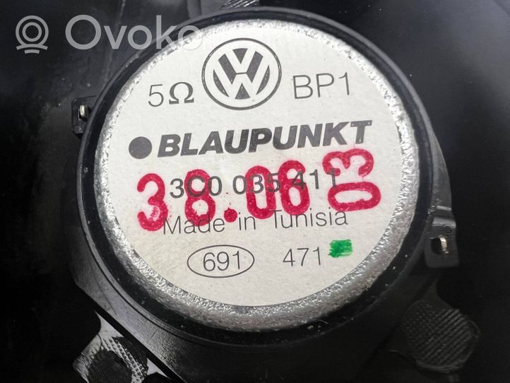 Volkswagen PASSAT B6 Maskownica głośnika bocznego deski rozdzielczej 3C0837994