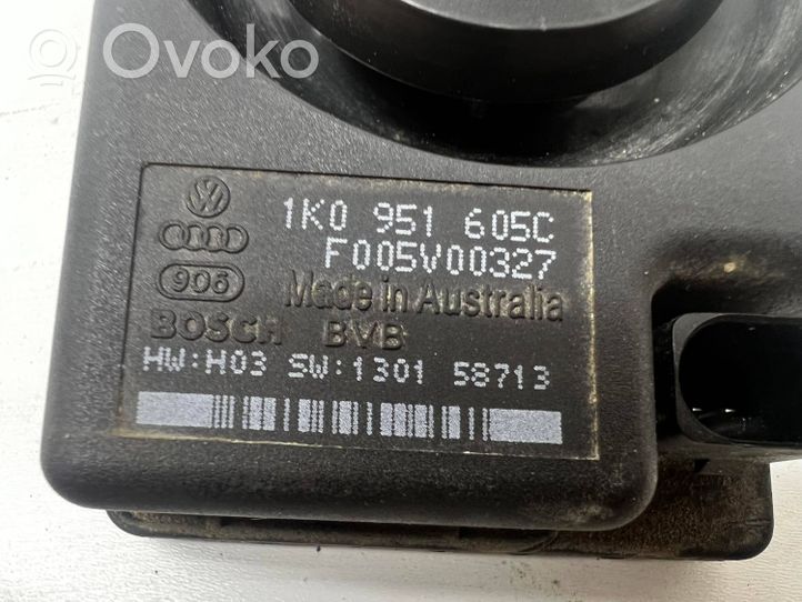 Volkswagen Touran I Alarm system siren 1K0951605C