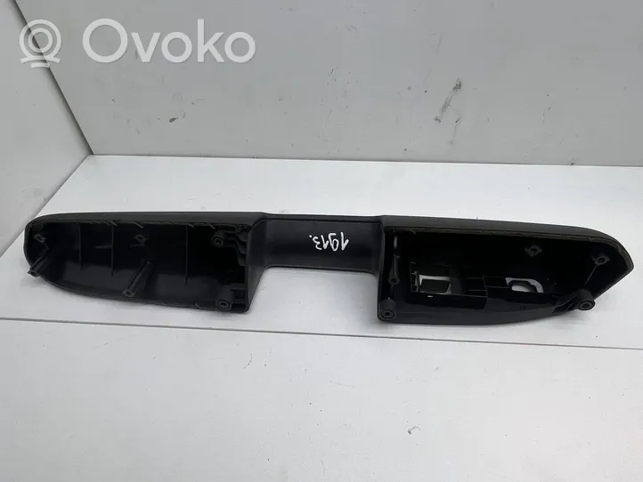 Audi A4 S4 B7 8E 8H Front door window switch trim 8E1867171