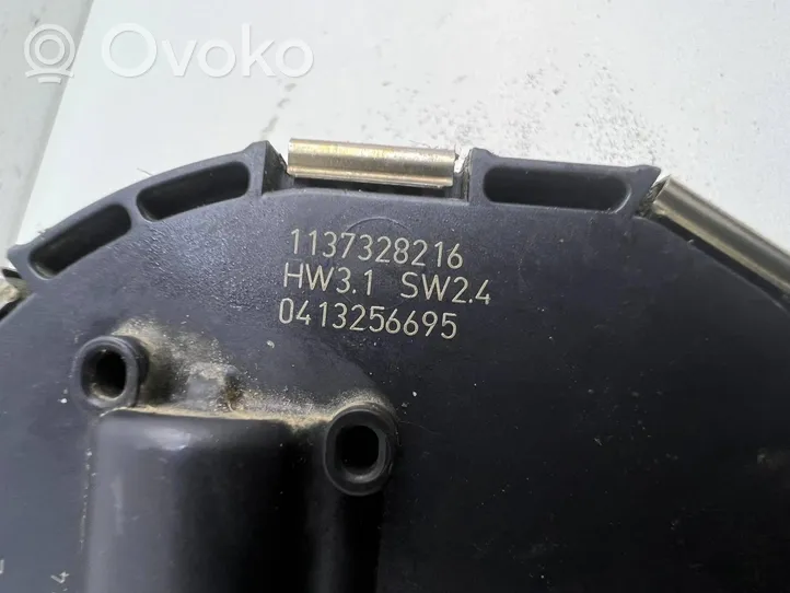 Volvo V50 Silniczek wycieraczek szyby przedniej / czołowej 30699344