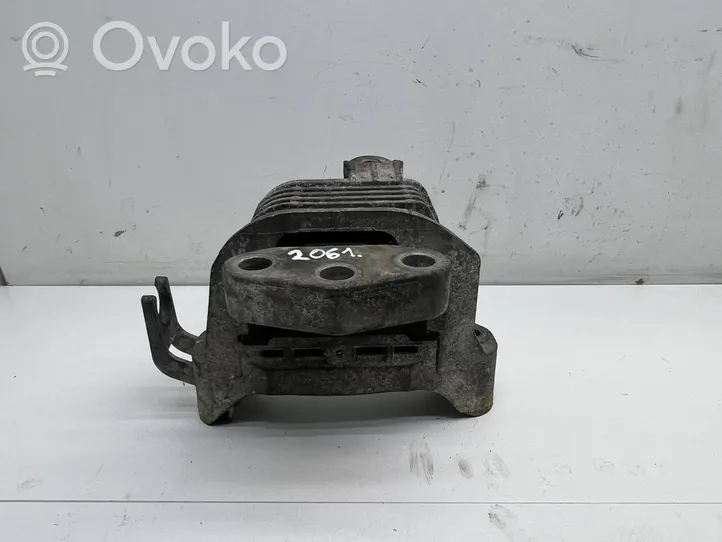 Opel Astra J Engine mount bracket 13248479