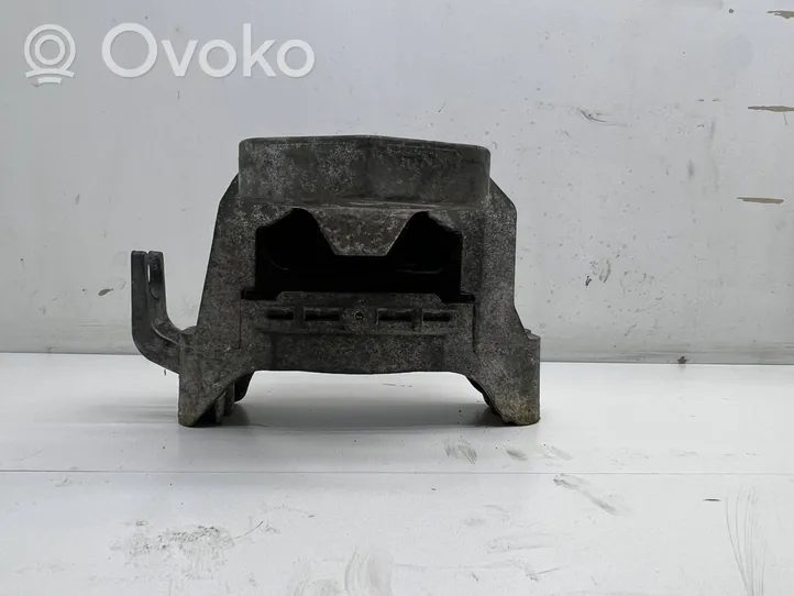 Opel Astra J Engine mount bracket 13248479