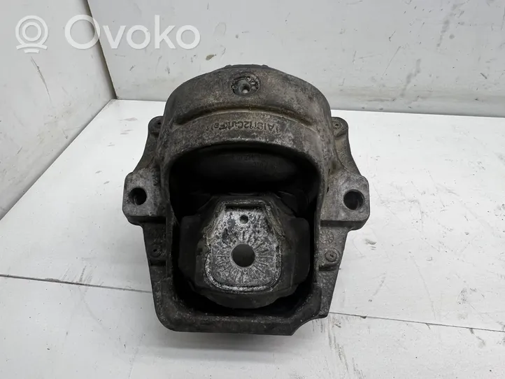 Audi A4 S4 B8 8K Soporte de montaje del motor 8R0199381