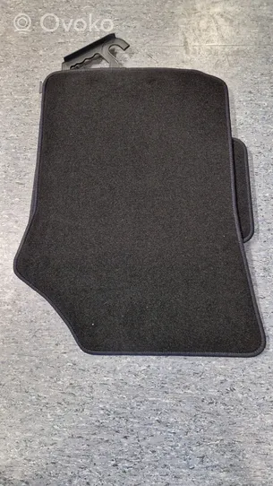 Volkswagen Up Kit tapis de sol auto 950007