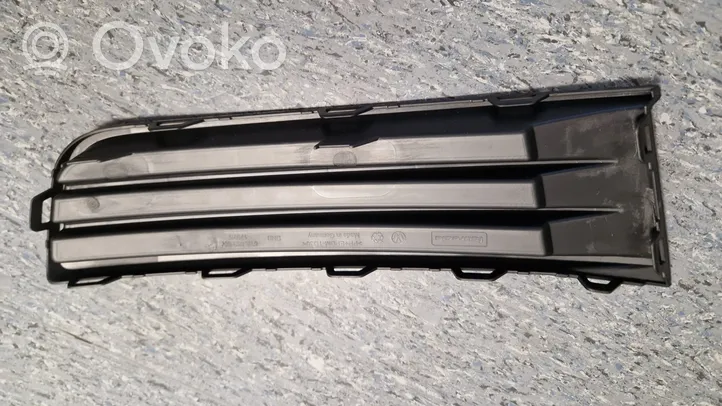 Volkswagen Touran III Grille inférieure de pare-chocs avant 5TA853665