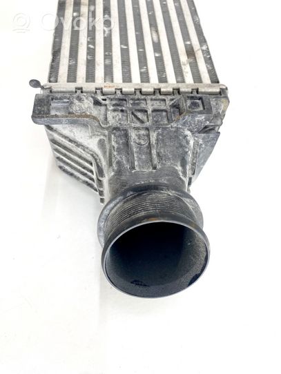 Audi A4 S4 B9 Chłodnica powietrza doładowującego / Intercooler 8W0145805AE