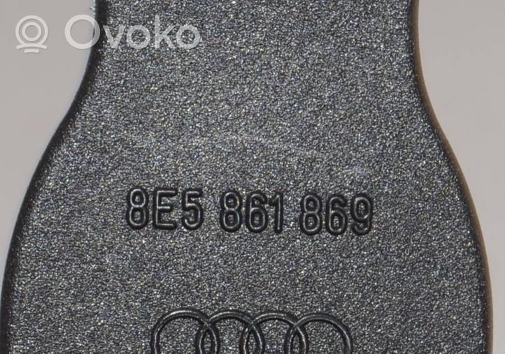 Audi A8 S8 D3 4E Rete portaoggetti del bagagliaio/baule 8E5861869