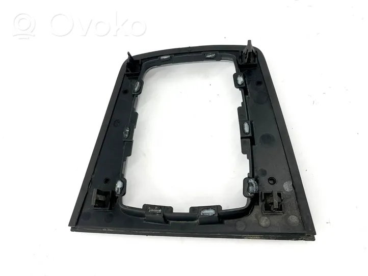 Audi A4 S4 B7 8E 8H Rivestimento in plastica cornice della leva del cambio 8E0864261AN