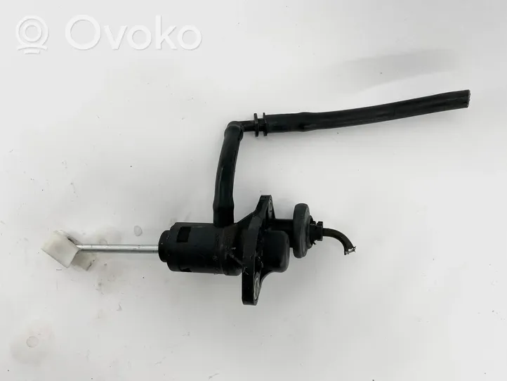 Audi A4 S4 B7 8E 8H Clutch master cylinder 8e1721401a