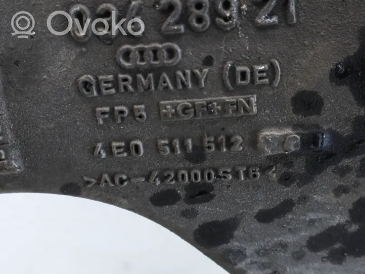 Audi A8 S8 D3 4E Taka-ylätukivarren haarukkavipu 4E0511512