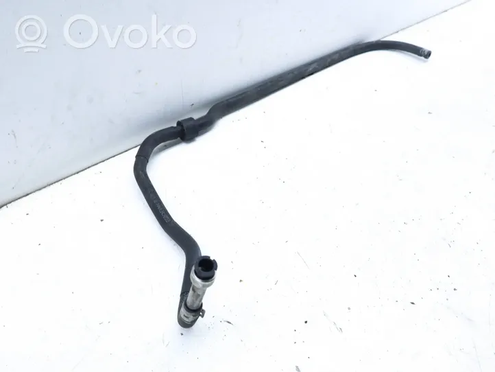 Volkswagen PASSAT CC Fuel return line/hose 06J133986R