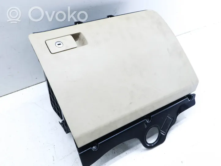 Volkswagen PASSAT CC Glove box 3C1857114