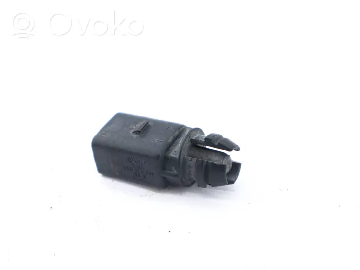 Audi A8 S8 D3 4E Outside/exterior temperature sensor 8Z0820535