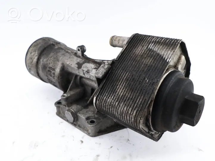 Volkswagen PASSAT CC Supporto di montaggio del filtro dell’olio 045115389H