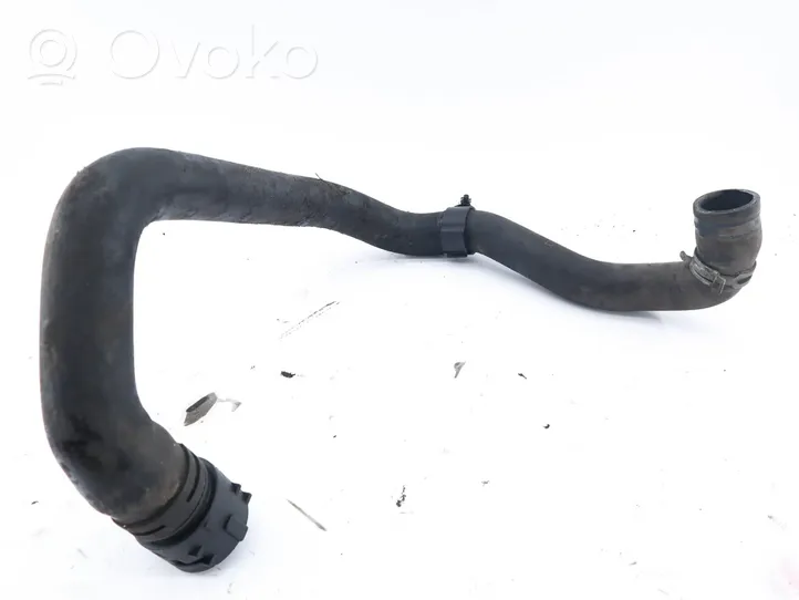 Volkswagen Touran I Tuyau de liquide de refroidissement moteur 3B0122291C