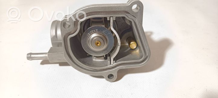 Mercedes-Benz C W202 Boîtier de thermostat / thermostat A6112030275