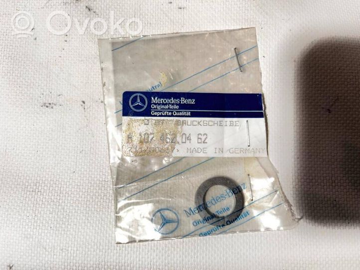 Mercedes-Benz E W124 Ohjaustehostimen pumppu A1074620462