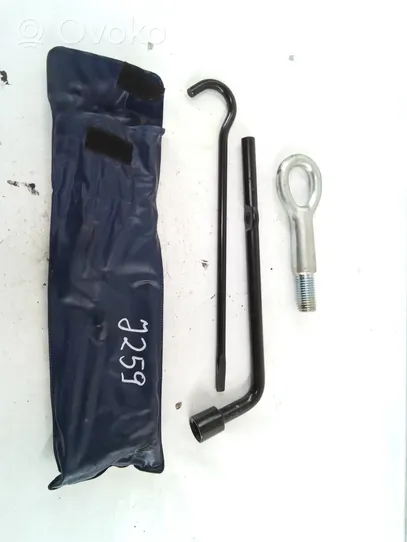 Opel Agila B Tool set 