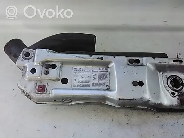 Opel Tigra B Panel mocowania chłodnicy / góra 13173401