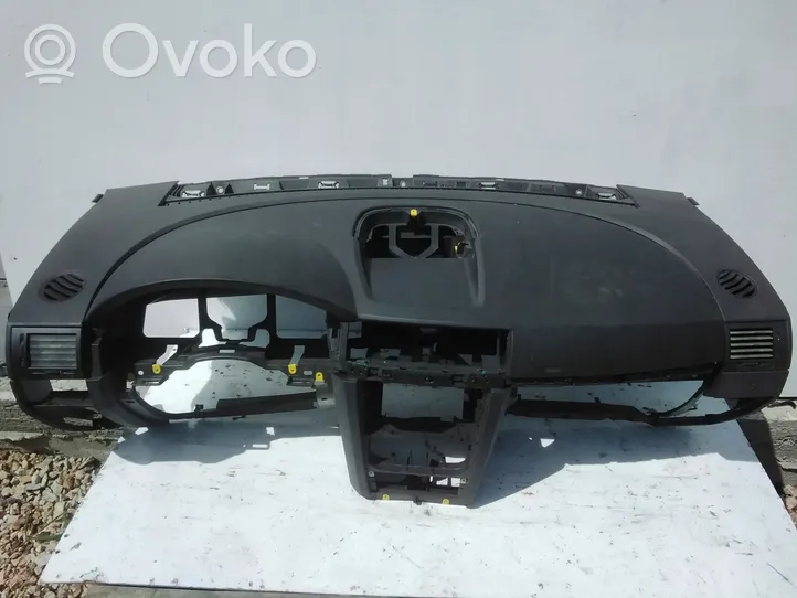 Opel Meriva A Dashboard glove box trim 