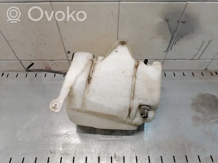 Volvo V50 Zbiornik płynu do spryskiwaczy szyby przedniej / czołowej 30699397