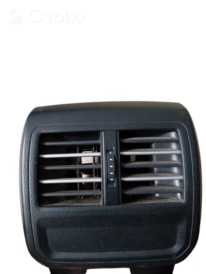 Volkswagen PASSAT B8 Griglia di ventilazione posteriore 3G0857100H