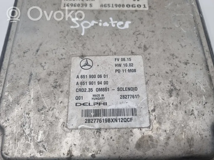 Mercedes-Benz Sprinter W906 Unidad de control/módulo del motor A6519000601