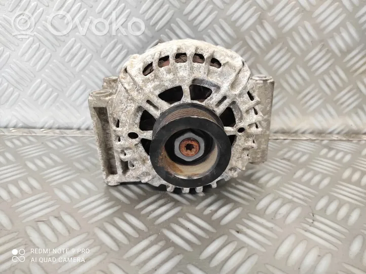 Opel Mokka B Generatore/alternatore 13586366