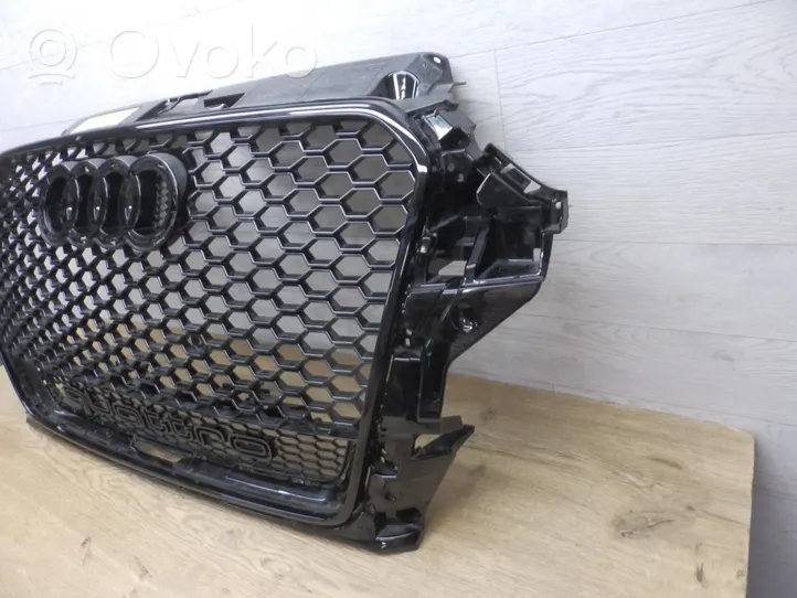 Audi RS3 Front bumper upper radiator grill 8V4853653