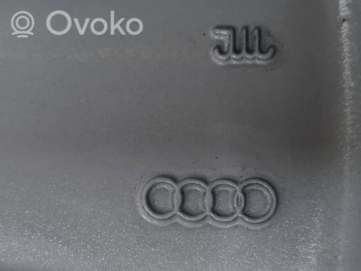 Audi Q5 SQ5 Обод (ободья) колеса из легкого сплава R 20 8R0601025D
