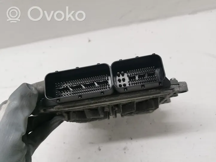 Volvo V60 Komputer / Sterownik ECU silnika 