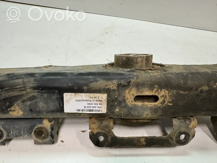 Volkswagen Touareg II Supporto della scatola del cambio 7P6399225B