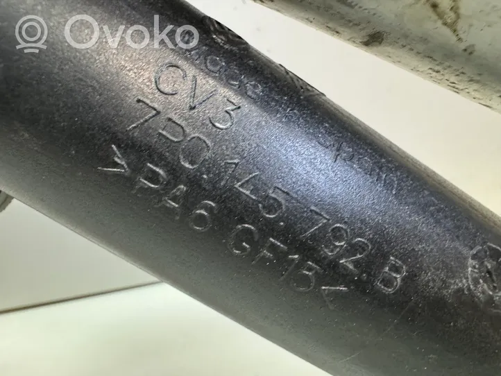 Volkswagen Touareg II Interkūlerio žarna (-os)/ vamzdelis (-iai) 7P0145762B