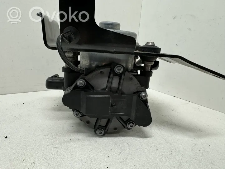 Volvo XC90 Vacuum pump 03718001451