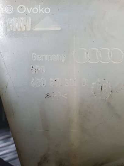 Audi A4 S4 B5 8D Zbiornik płynu hamulcowego 4B0611301D