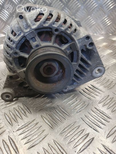 Volkswagen PASSAT B5 Generatore/alternatore 25418956