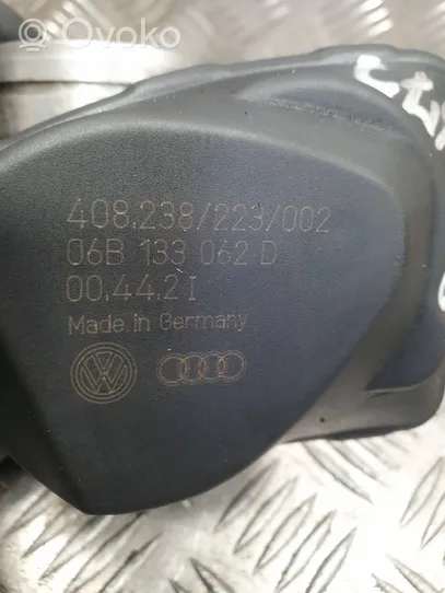 Volkswagen PASSAT B5.5 Valvola a farfalla 06F133062D